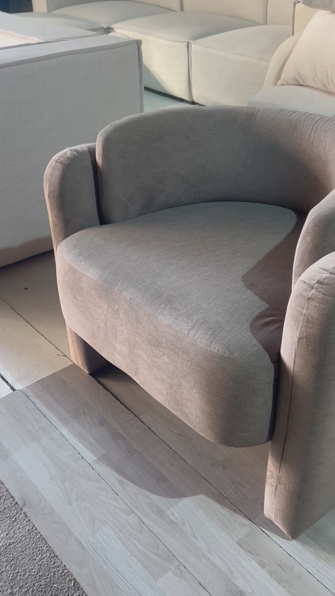 Cargar y reproducir el video en el visor de la galería, Lunaris Sillón
